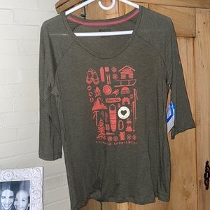 Columbia Sportswear three quarter length sleeve shirt